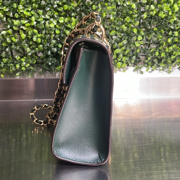 Micheal Kors - Picture 2 of 6